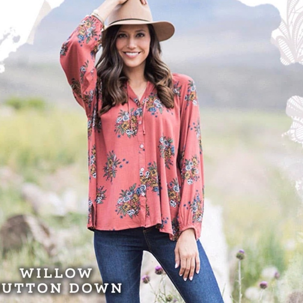 Grace & Lace Willow Buttondown Blouse